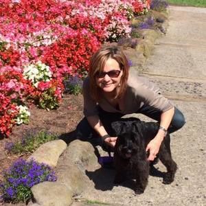 Meet your Posher, Dee